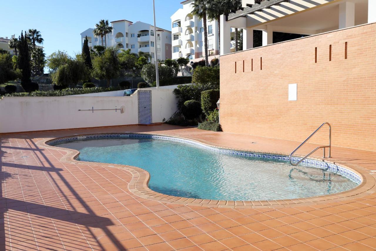 B80 - Gideon Albasol 2 Apartment In Lagos Bagian luar foto